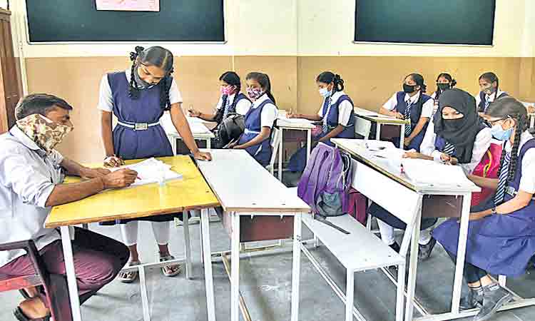 13 నుంచే బడుల రీఓపెన్‌.. జూలై 1 నుంచి రెగ్యులర్‌ పాఠాలు