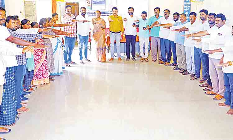 మానవ మనుగడకు నీరే ప్రాణాధారం