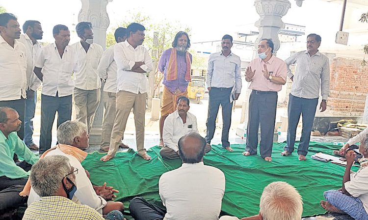 దేవాలయ అభివృద్ధికి సహకరించండి