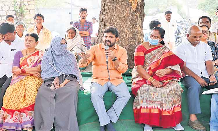 ప్రజాసమస్యలను ఎప్పటికప్పుడు పరిష్కరించాలి