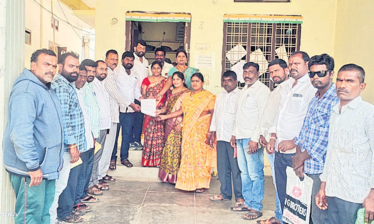 పల్లె నుంచి ఢిల్లీకి తీర్మానాల తుఫాన్‌