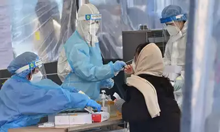 ఒక్కరోజే 4 లక్షల కేసులు