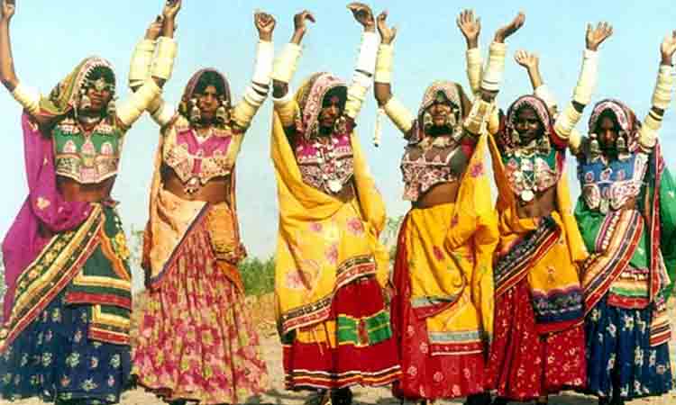 ప్ర‌భుత్వ ప్రోత్సాహంతో అభివృద్ధి చెందుతున్న తండాలు, గూడెంలు