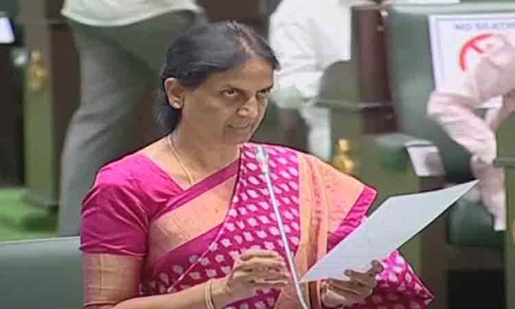 మ‌న ఊరు – మ‌న బ‌డి ప‌థ‌కం కింద డిజిట‌ల్ క్లాసులు : మంత్రి స‌బిత‌