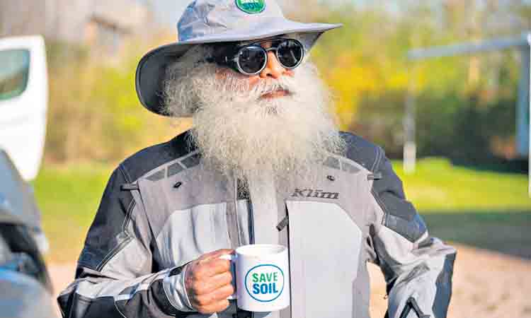 ఓ మట్టి మనిషి ప్రపంచ యాత్ర!