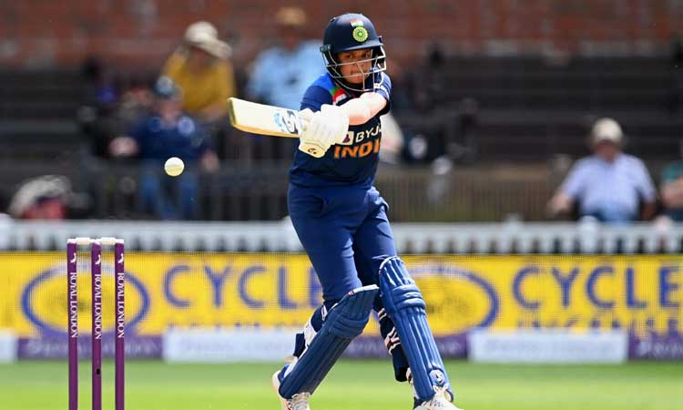 IND-W vs PAK-W | తొలి వికెట్‌ కోల్పోయిన భారత్‌.. షఫాలీ డకౌట్‌