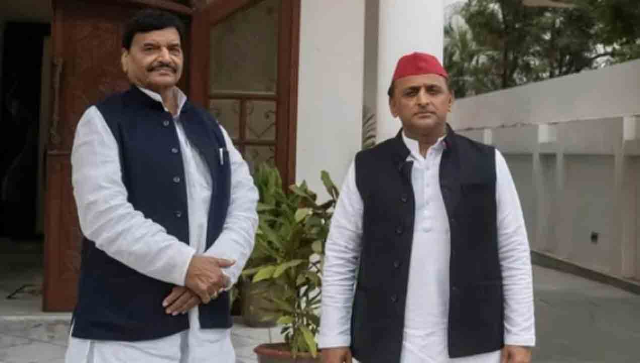 బాబాయ్‌, అబ్బాయ్‌ మధ్య మళ్లీ లుకలుకలు… మీటింగ్‌కు శివపాల్‌ను ఆహ్వానించని అఖిలేష్‌