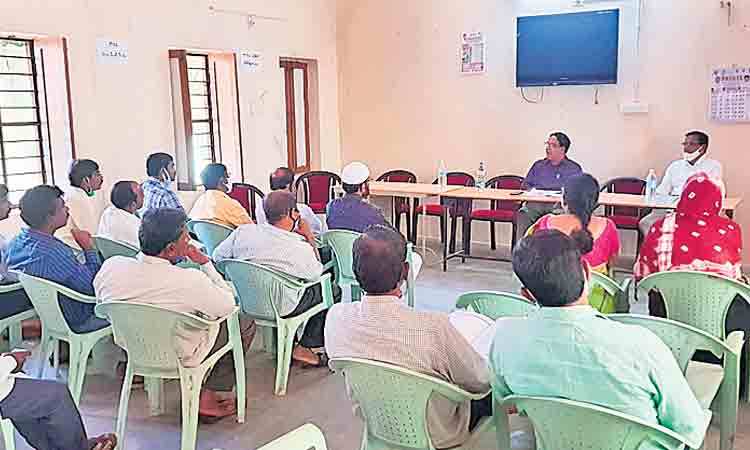 ‘మన ఊరు- మన బడి’ని విజయవంతం చేయాలి