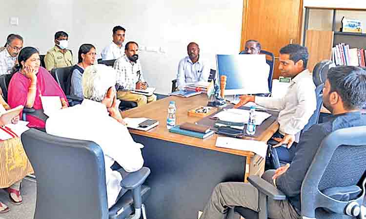 యూనిట్ల వారీగా నివేదికలు సిద్ధం చేయాలి