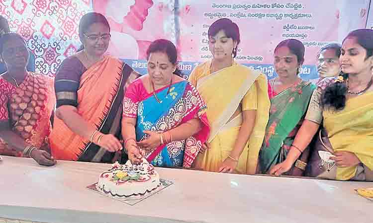 మహళా సంక్షేమమే ప్రభుత్వ ధ్యేయం