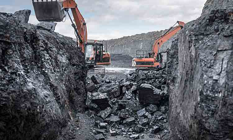 రామ‌గుండంలో బొగ్గు గ‌ని కూలి న‌లుగురు మృతి