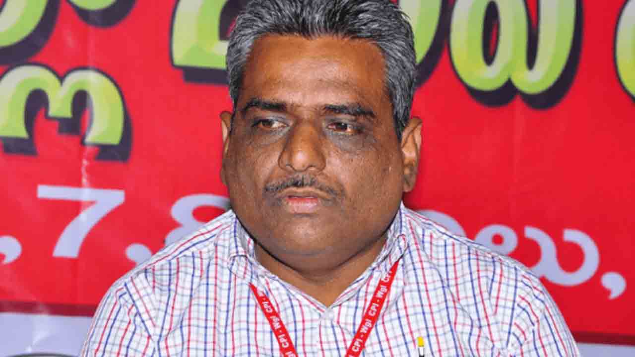 పీయూష్ గోయ‌ల్ క్ష‌మాప‌ణ‌లు చెప్పాల్సిందే : సీపీఐ