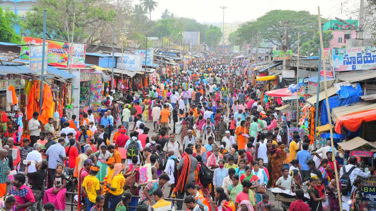 Srisailam temple | భక్తులతో కిక్కిరిసిన శ్రీశైలం