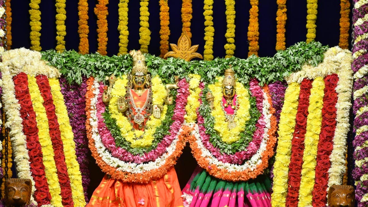 శ్రీశైలంలో పౌర్ణమి పూజలు