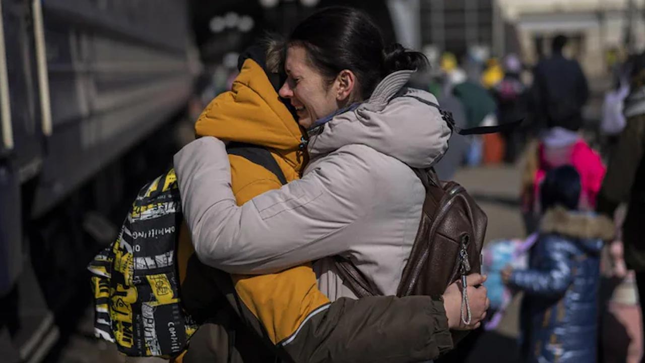 కెమికల్‌ ఫ్యాక్టరీపై రష్యా వైమానిక దాడి.. భారీగా విడుదలవుతున్న అమ్మోనియా