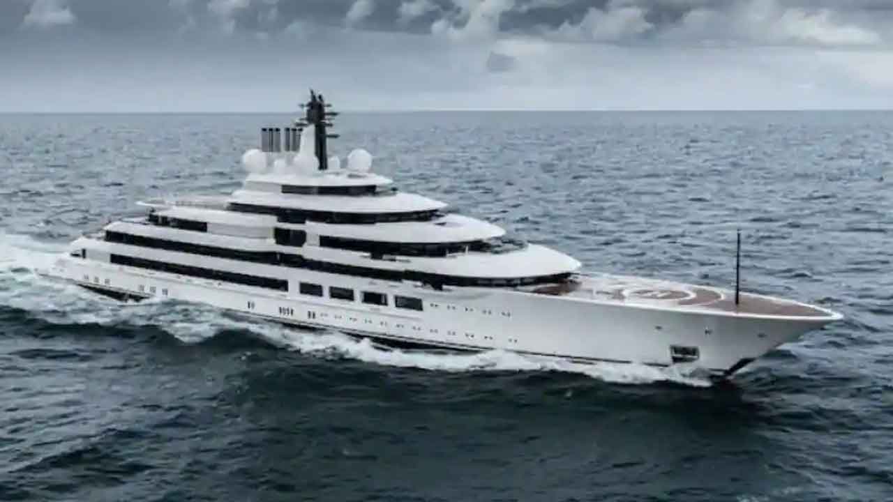 Putin Ship @ Italy | 70 కోట్ల డాల‌ర్ల విలువైన‌ పుతిన్‌ నౌక‌.. ఎక్క‌డుందో తెలుసా?!