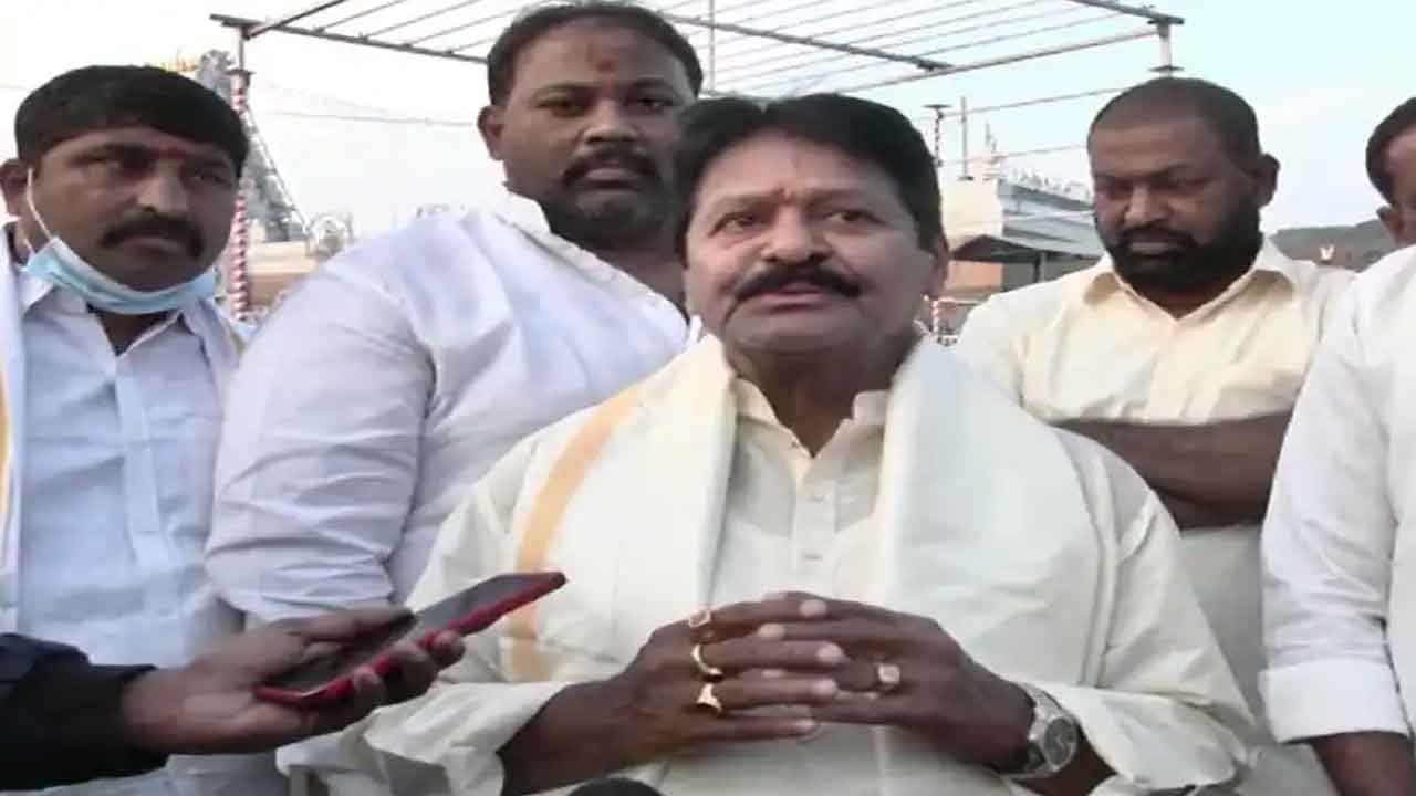 వెంకన్న సన్నిధిలో సర్వే సంచలన వ్యాఖ్యలు