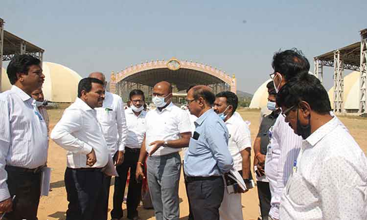 ఏప్రిల్‌ 10 నుంచి కోదండ‌రామ‌స్వామి బ్ర‌హ్మోత్స‌వాలు.. ఏర్పాట్లను ప‌రిశీలించిన జేఈఓ