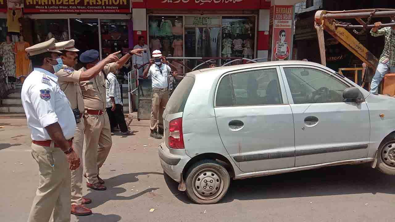 రోడ్ల‌పై వ‌దిలివెళ్లే వాహ‌నాలు సీజ్.. 15 రోజుల్లోగా స్పందించ‌క‌పోతే వేలమే..