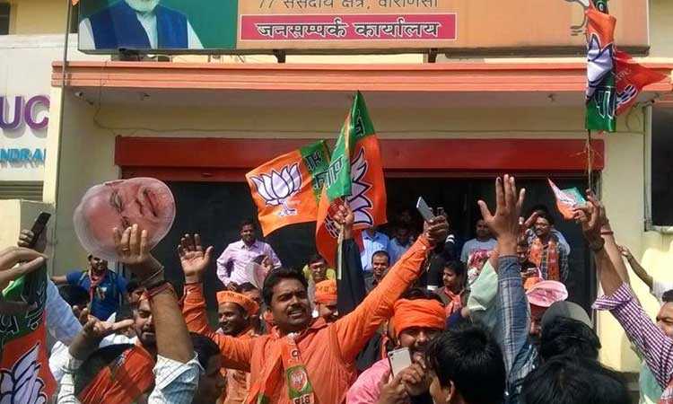 ఉత్తరప్రదేశ్‌లో ప్రభుత్వ ఏర్పాటు దిశగా బీజేపీ