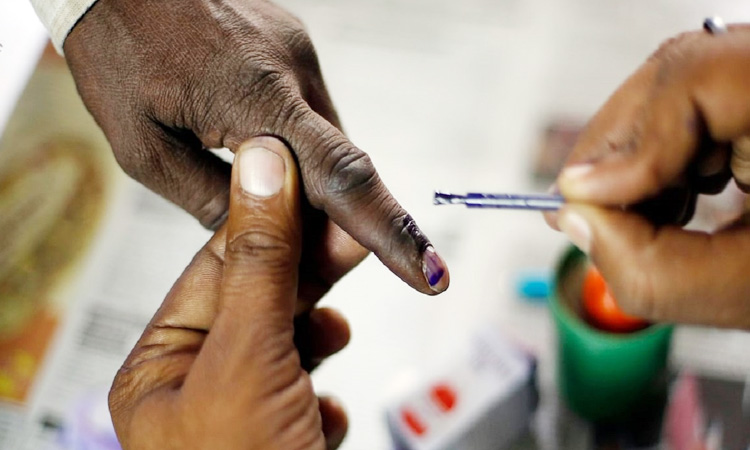 స్వల్ప తేడాతోచేజారిన విజయం