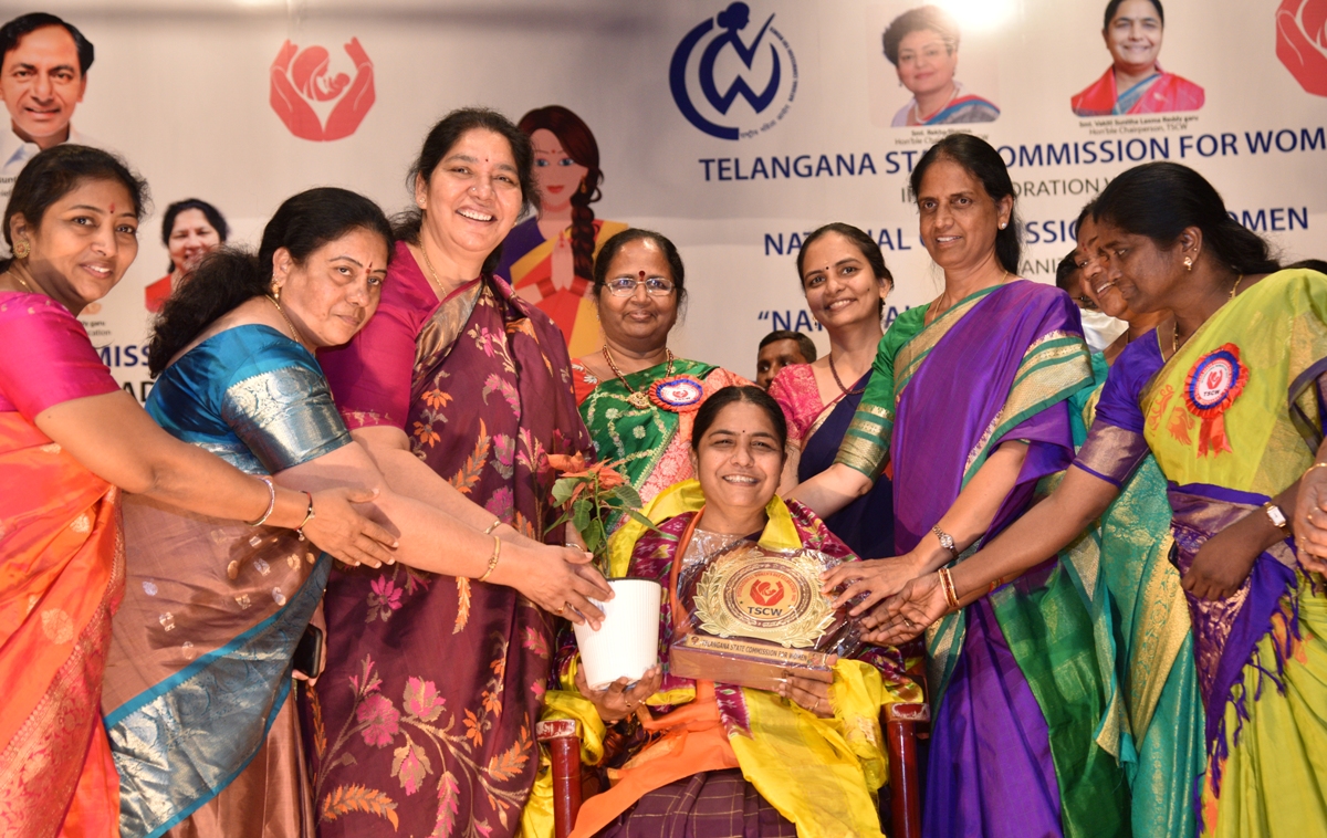 Womens day | మహిళలు ఆర్థికంగా,రాజకీయంగా ఎదగాలి : మంత్రులు సబితారెడ్డి, సత్యవతి రాథోడ్‌