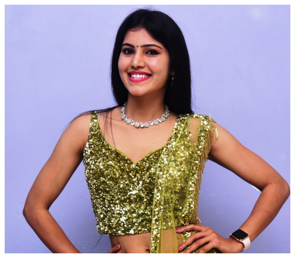 Mounika | మౌనిక బ్యూటిఫుల్ ఫొటో షూట్..