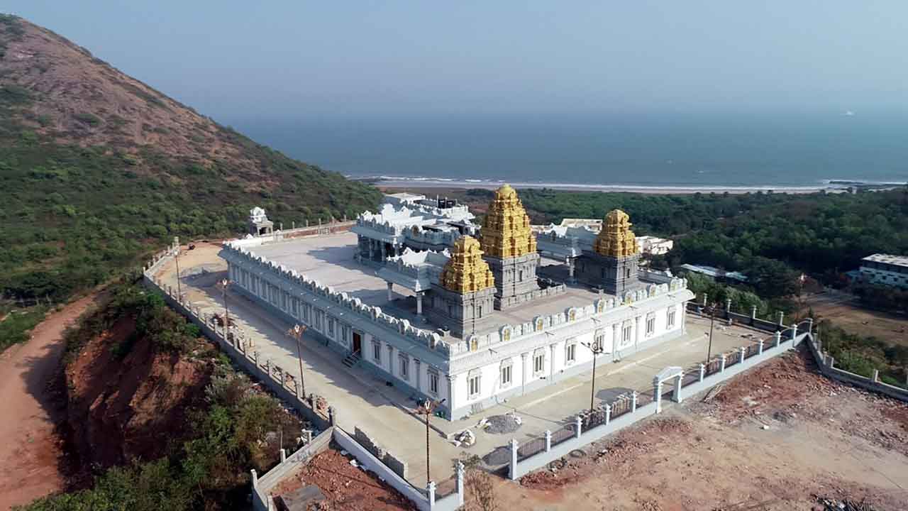 ఎల్లుండి నుంచి విశాఖలో శ్రీవారి ఆలయ మహాసంప్రోక్షణ
