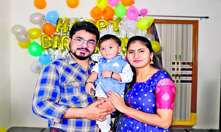 అనుమానాస్పదస్థితిలో బ్యాంకు మేనేజర్‌ మృతి