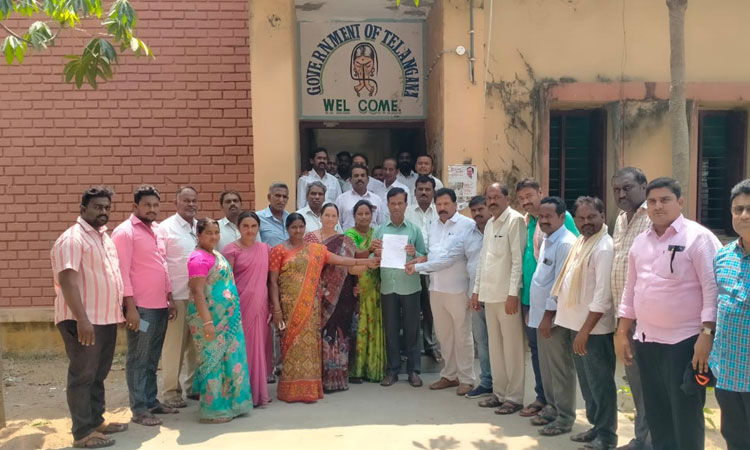 ధాన్యం కొనాల్సిందే..