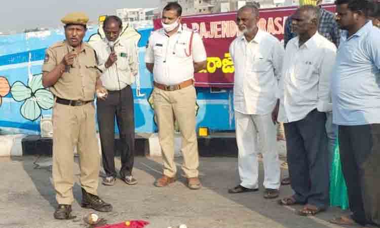 ప్రజలు మూఢనమ్మకాలను విడనాడాలి