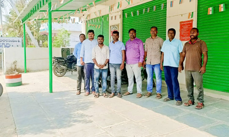 కార్మిక చట్టాల రద్దు చేయాలి