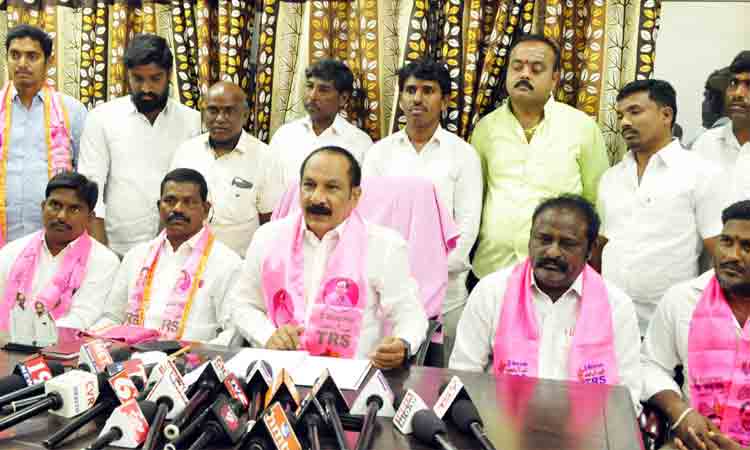 గ్రూప్స్‌ కోసం కోచింగ్‌ సెంటర్‌