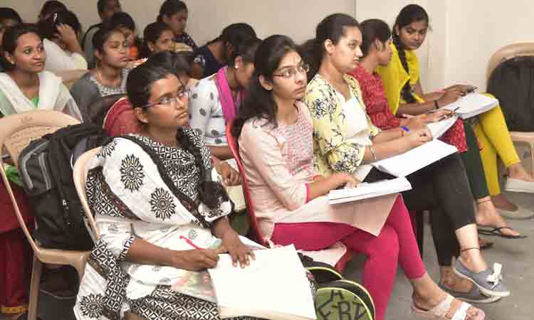 కోచింగ్‌ షురూ.. జాబ్‌ కొట్టు గురూ..