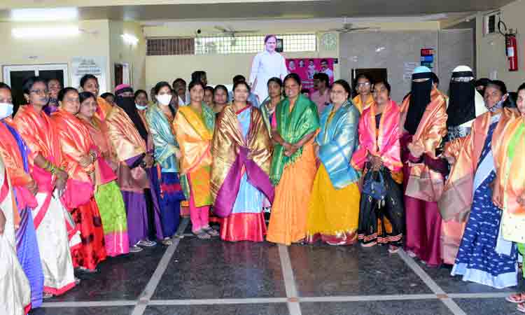 అంబరాన్నంటేలా సంబురాలు