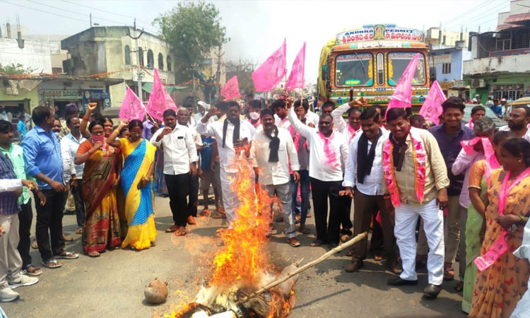 ధరల పెంపుతో పేదలపై అధికభారం