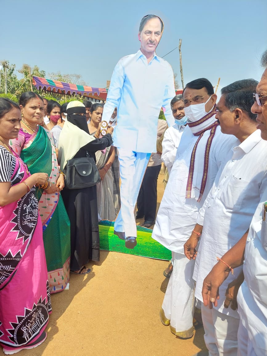 మహిళలకు కొండంత అండ సీఎం కేసీఆర్‌ : స్పీకర్‌ పోచారం