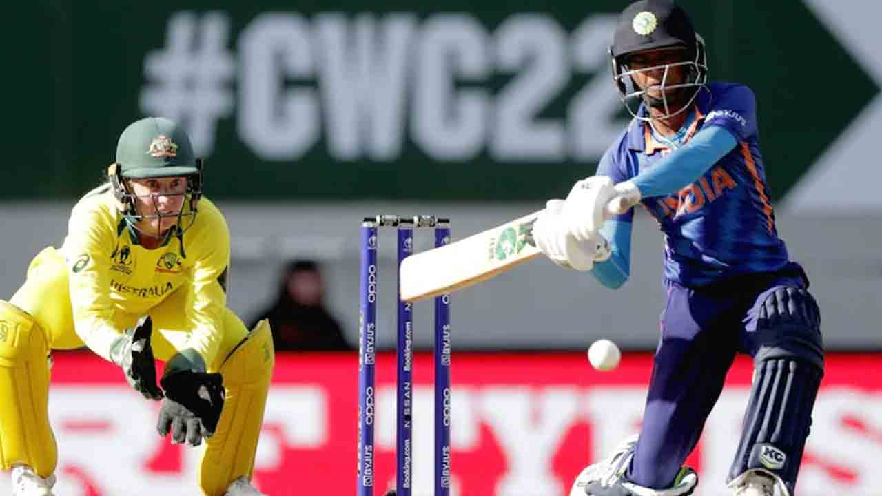 Womens Worldcup | ప్రపంచకప్‌లో అత్యంత భారీ సిక్స్ కొట్టిన వస్త్రాకర్