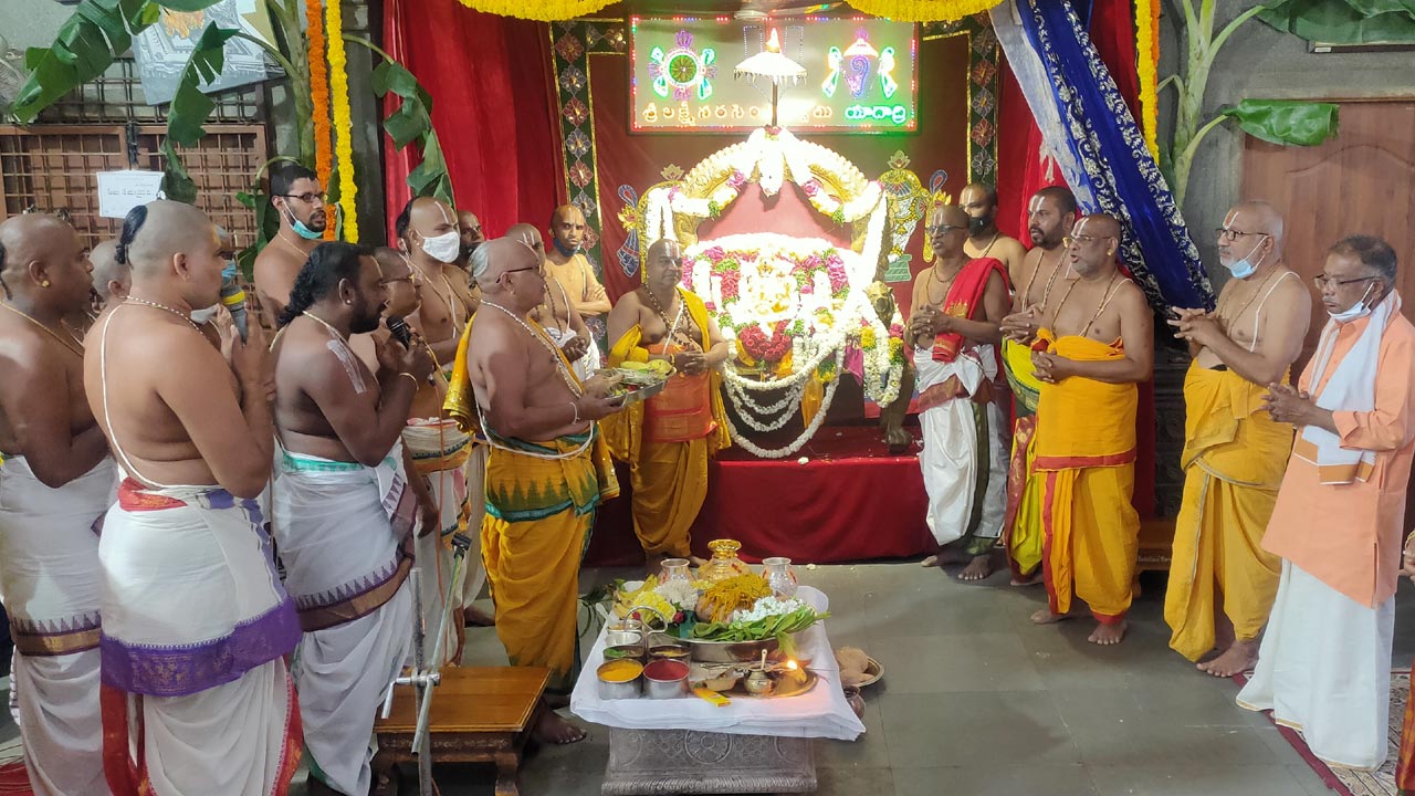 యాదాద్రిలో ఐదోరోజు కొనసాగుతున్న పంచకుండాత్మక యాగం