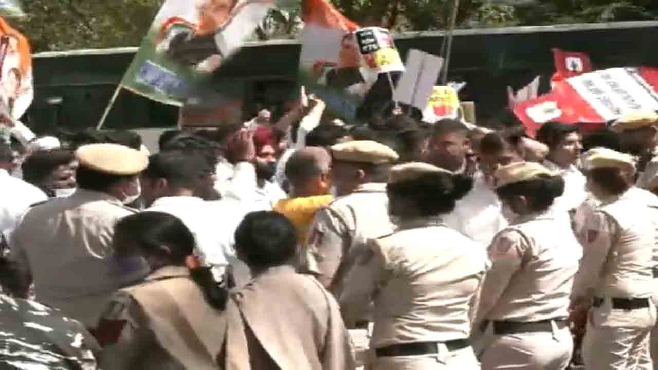 31న బెల్స్‌, డ్రమ్స్‌ మోగించండి… వినూత్న నిరసనకు కాంగ్రెస్‌ పిలుపు