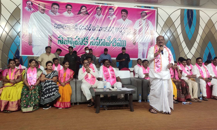 యాసంగి వడ్లు కొనే వరకు వదలం