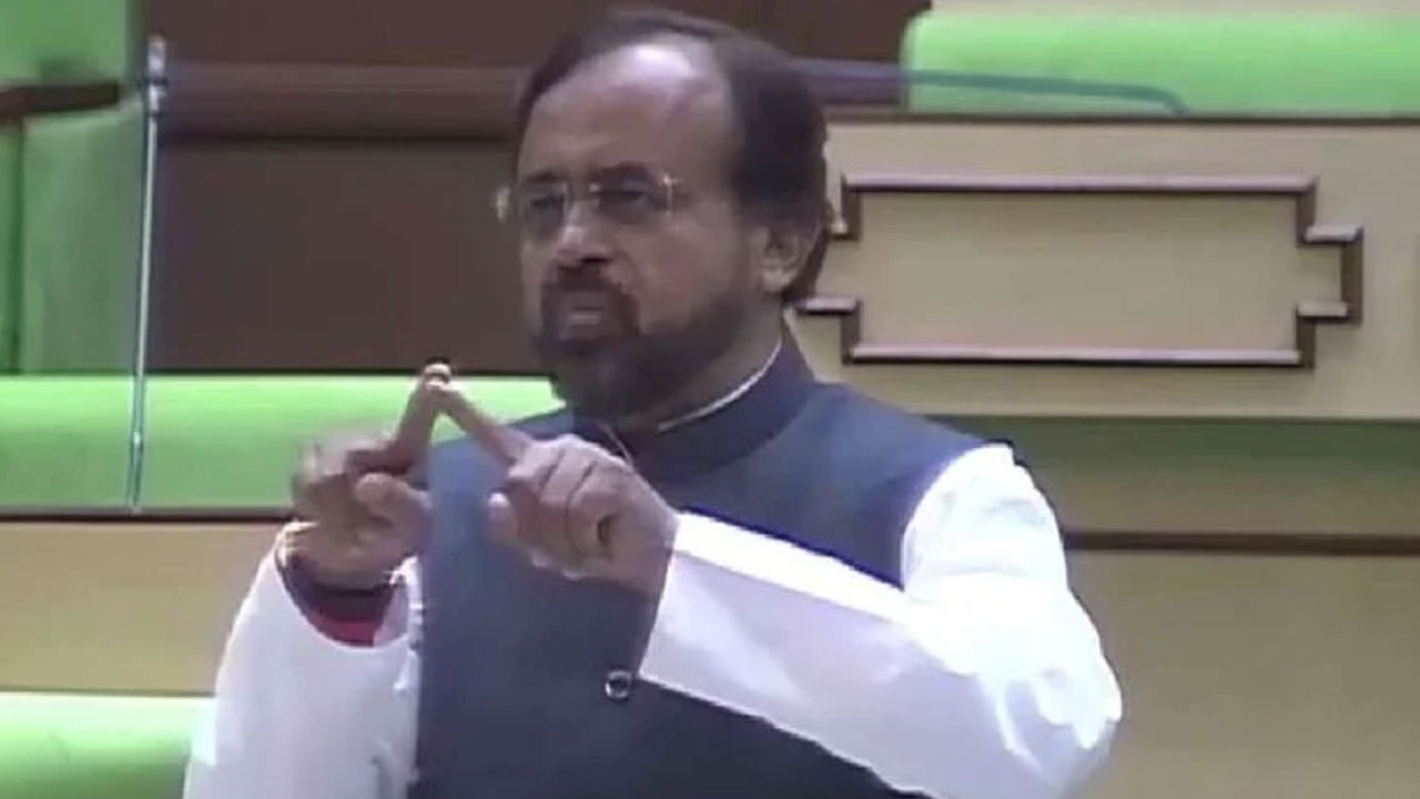 ‘అవును.. గాంధీ- నెహ్రూ కుటుంబానికి మేం బానిస‌లమే’.. సంచ‌ల‌న వ్యాఖ్య‌లు చేసిన ఎమ్మెల్యే లోథా