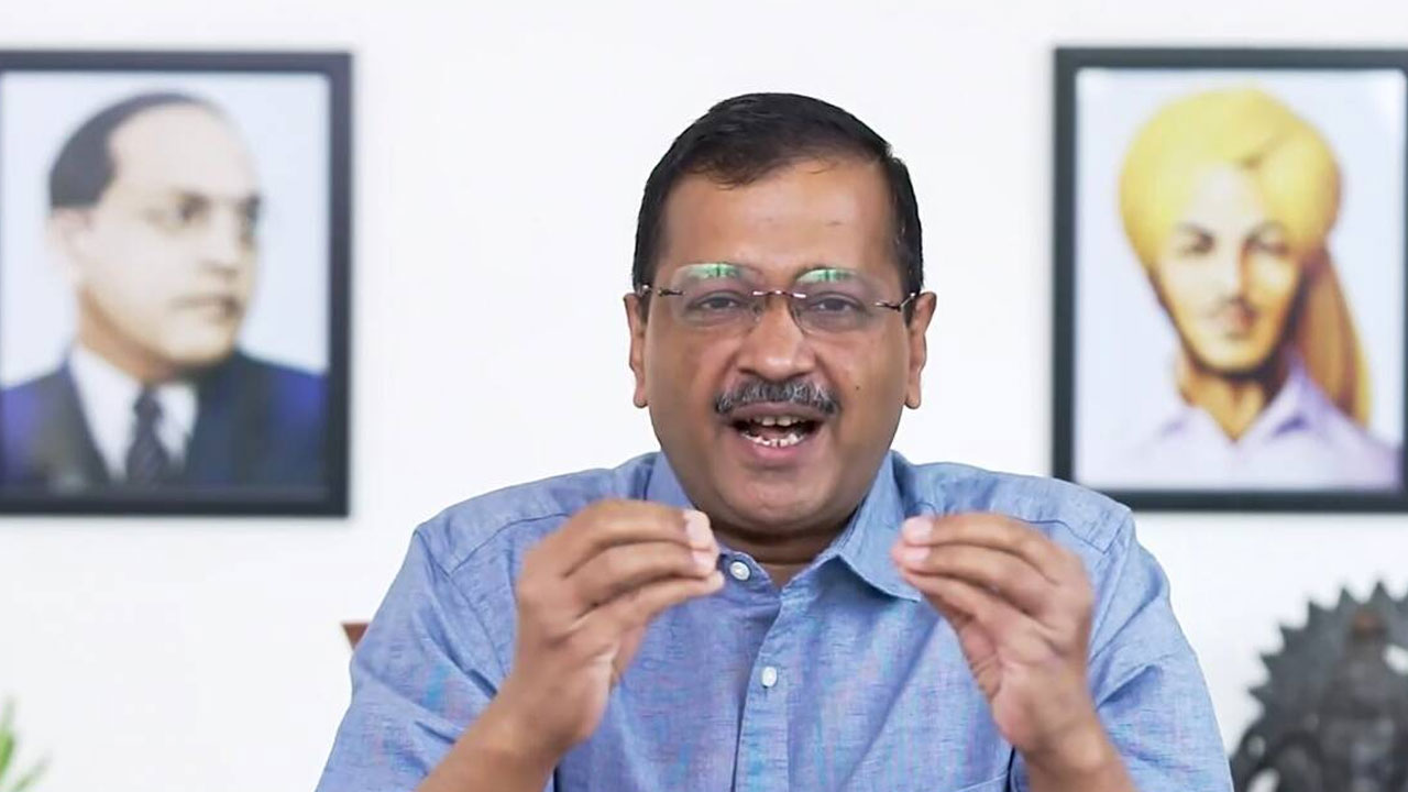 ప్ర‌పంచంలోనే పెద్ద పార్టీ అంటారు… చిన్న ఎన్నిక‌ల‌కే భ‌య‌ప‌డిపోతారు :  కేజ్రీవాల్‌