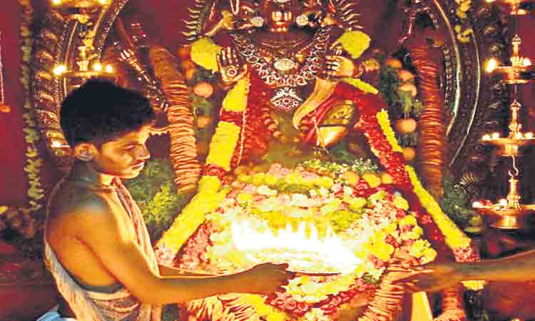 ధూపదీపంలోకి మరో 1,736 గుడులు