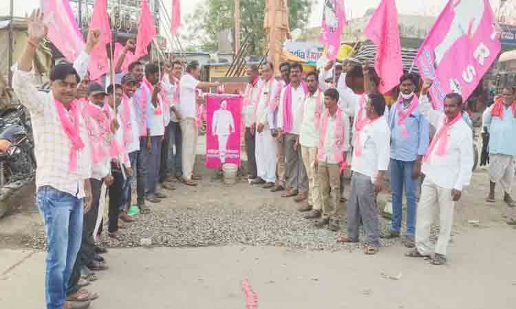 నిరుద్యోగుల జీవితాల్లో వెలుగులు