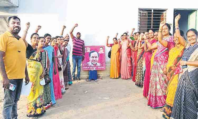 కేసీఆర్‌ నోట తీపికబురు