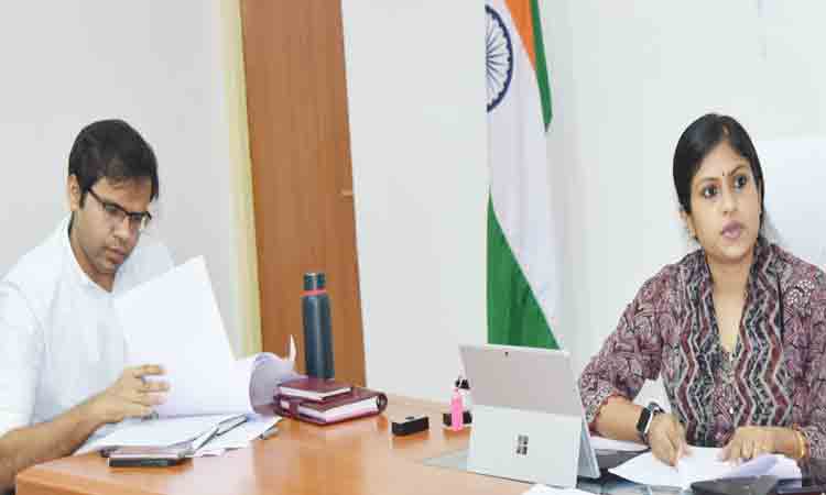 త్రీ ఫేస్‌ విద్యుత్‌ సౌకర్యం కల్పించాలి