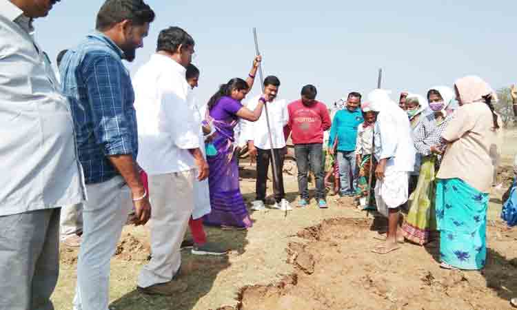 ఉపాధి హామీలో మనమే ఉత్తమం