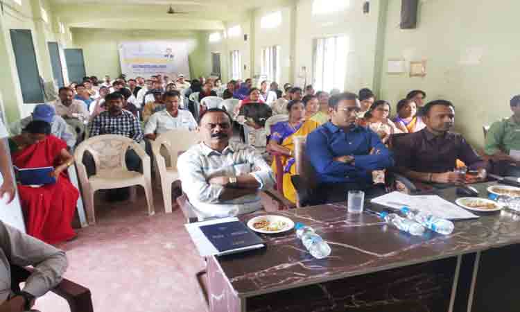 ఆంగ్లమాధ్యమం అమలు విప్లవాత్మక నిర్ణయం