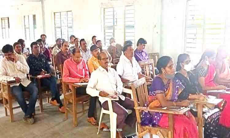 ఆంగ్ల బోధన వైపు అడుగులు..